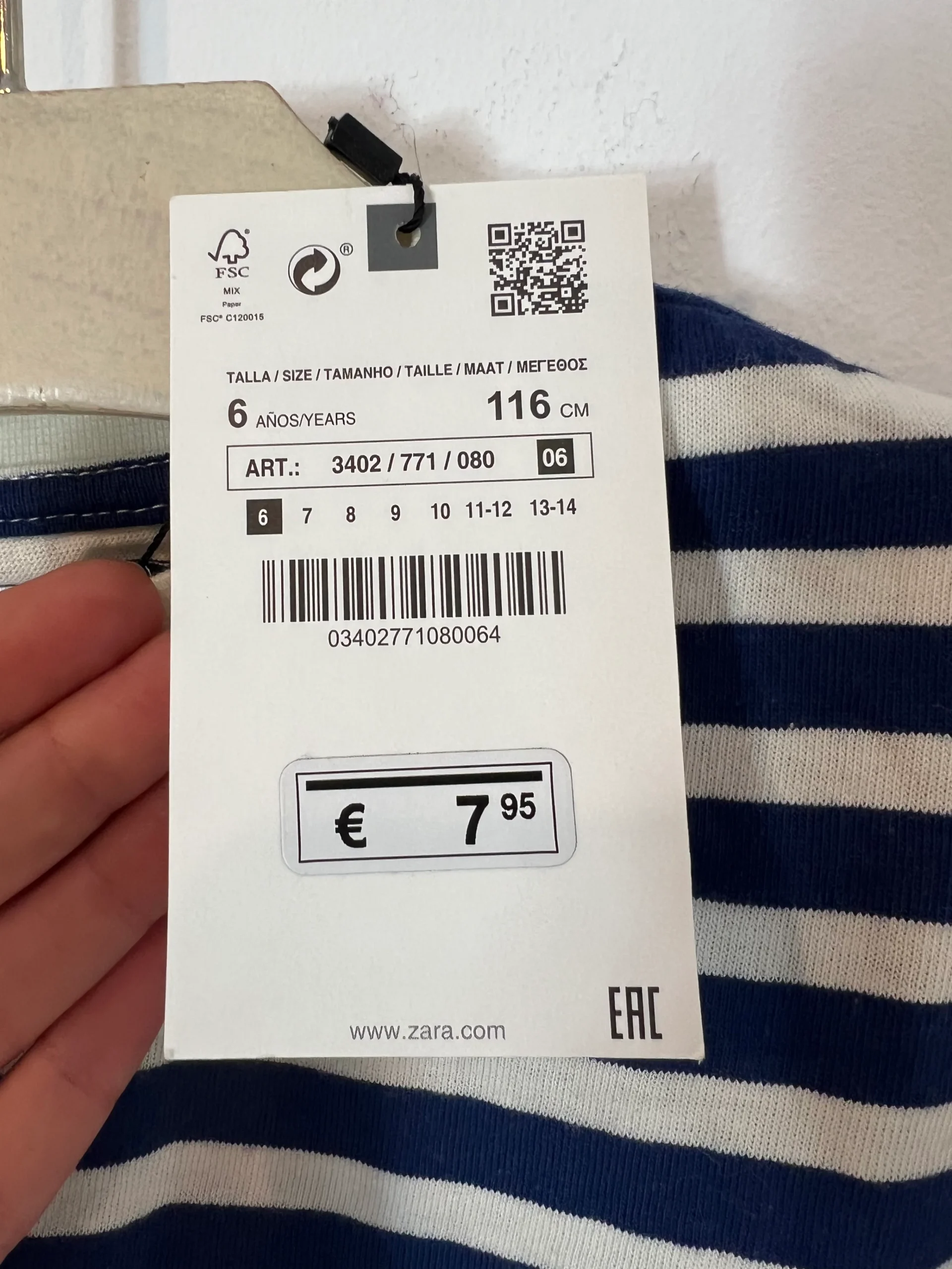 ZARA. Camiseta azul rayas. T 6 años - Imagen 3